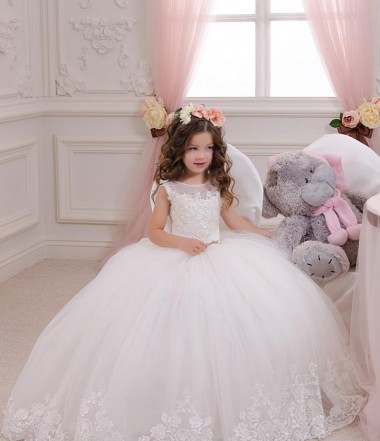 Shop Ivory Ball Gown Bateau Neck Chapel Train Sleeveless Flower Girl Dress Canada